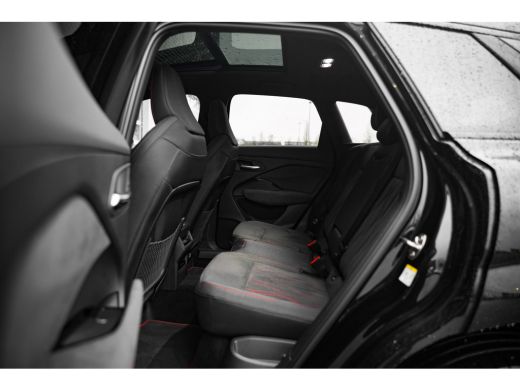 Audi Q3 1.5 272pk e-hybrid S edition | Panoramadak | Techniekpakket pro | MMI Pro | Matrix | ActivLease financial lease