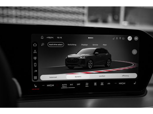 Audi Q3 1.5 272pk e-hybrid S edition | Panoramadak | Techniekpakket pro | MMI Pro | Matrix | ActivLease financial lease