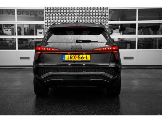 Audi Q3 1.5 272pk e-hybrid S edition | Panoramadak | Techniekpakket pro | MMI Pro | Matrix | ActivLease financial lease