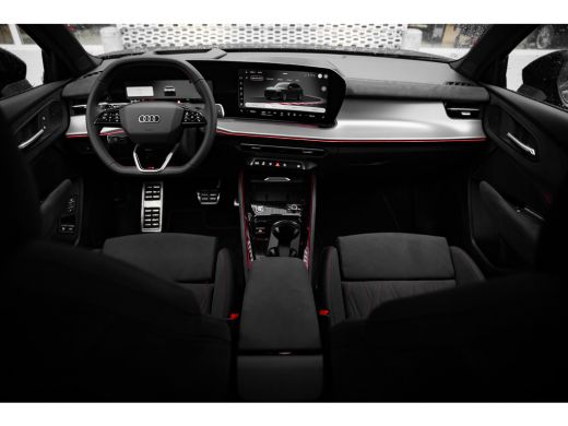 Audi Q3 1.5 272pk e-hybrid S edition | Panoramadak | Techniekpakket pro | MMI Pro | Matrix | ActivLease financial lease