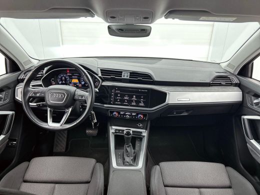 Audi Q3 45 TFSI e Edition CARPLAY | EL-ACHTERKLEP | AD-CRUISE ActivLease financial lease