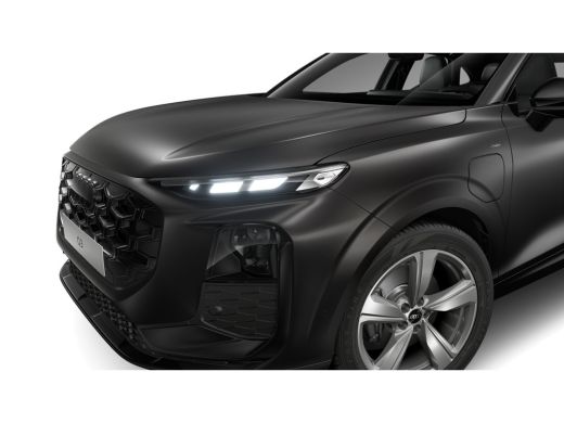 Audi Q3 S edition | Adaptive cruise control | Audi sound system | Cruise control ActivLease financial lease