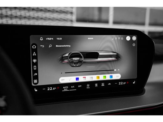 Audi Q3 S edition | Adaptive cruise control | Audi sound system | Cruise control ActivLease financial lease