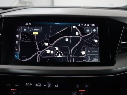Audi Q4 e-tron 40 Launch edition Advanced 77 kWh | Warmtepomp | Adaptive cruise | Trekhaak | Camera | Stoelverwa... ActivLease financial lease