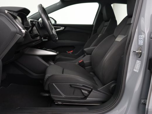 Audi Q4 e-tron 40 Launch edition Advanced 77 kWh | Warmtepomp | Adaptive cruise | Trekhaak | Camera | Stoelverwa... ActivLease financial lease