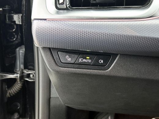 BMW X1 sDrive18i M-SPORT | SHADOW-LINE | CARPLAY | CAMERA ActivLease financial lease