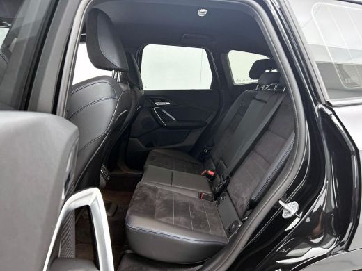 BMW X1 sDrive18i M-SPORT | SHADOW-LINE | CARPLAY | CAMERA ActivLease financial lease