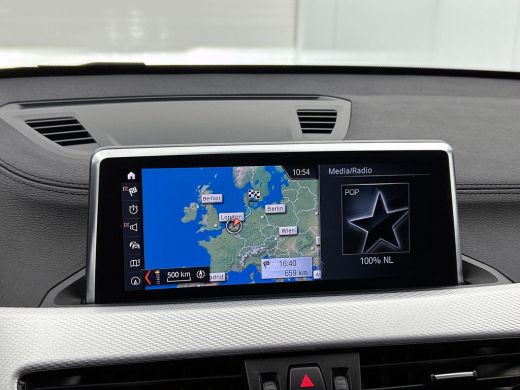 BMW X1 xDrive25e Exe PLUG-In M Sport Shadow TREKHAAK | 1/2 LEER | EL. ACHTERKLEP | 18"LM ActivLease financial lease