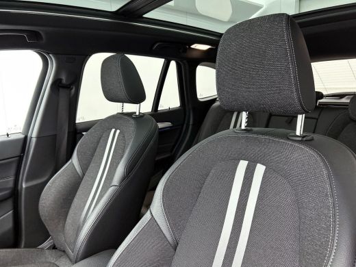 BMW X1 xDrive25e Exe.Ed. 221PK PLUG-In M Sport PANORAMADAK | AD-CRUISE | CAMERA ActivLease financial lease