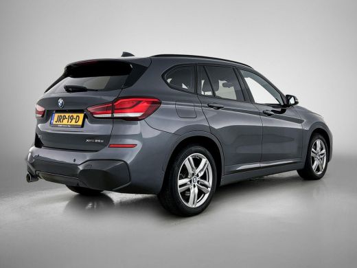 BMW X1 xDrive25e Exe.Ed. 221PK PLUG-In M Sport PANORAMADAK | AD-CRUISE | CAMERA ActivLease financial lease