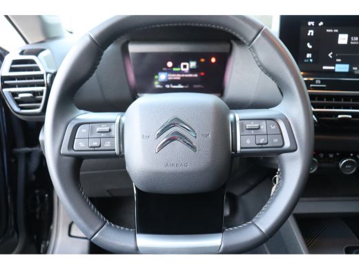 Citroën &euml;-C4 &Euml;-C4 50KWH 136PK FEEL PACK AUTOMAAT / NAVI / LEDER / CLIMA / LED / PDC / 18" LMV / CAMERA / BLUET... ActivLease financial lease