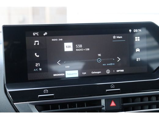 Citroën &euml;-C4 &Euml;-C4 50KWH 136PK FEEL PACK AUTOMAAT / NAVI / LEDER / CLIMA / LED / PDC / 18" LMV / CAMERA / BLUET... ActivLease financial lease