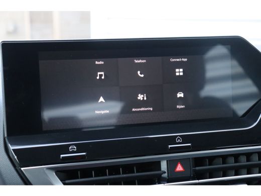 Citroën &euml;-C4 &Euml;-C4 50KWH 136PK FEEL PACK AUTOMAAT / NAVI / LEDER / CLIMA / LED / PDC / 18" LMV / CAMERA / BLUET... ActivLease financial lease