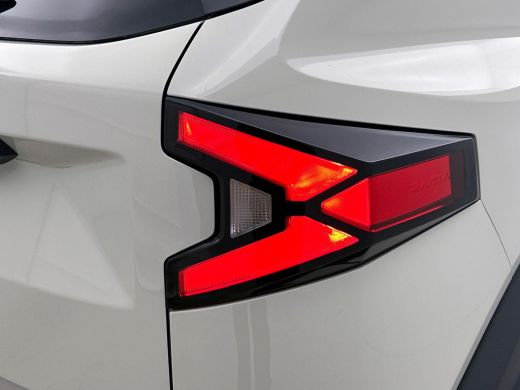 Dacia Duster 1.6 Hybrid 140 Extreme 360-CAMERA | CARPLAY | WINTER-PACK ActivLease financial lease