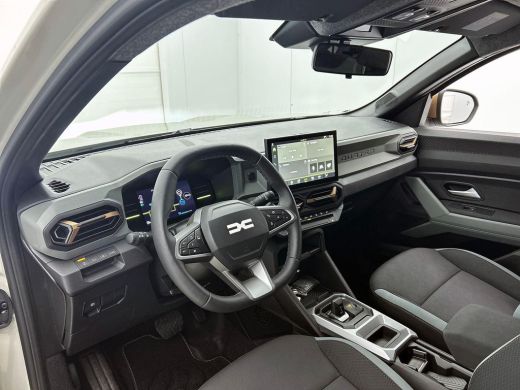 Dacia Duster 1.6 Hybrid 140 Extreme 360-CAMERA | CARPLAY | WINTER-PACK ActivLease financial lease