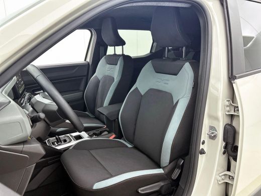 Dacia Duster 1.6 Hybrid 140 Extreme 360-CAMERA | CARPLAY | WINTER-PACK ActivLease financial lease