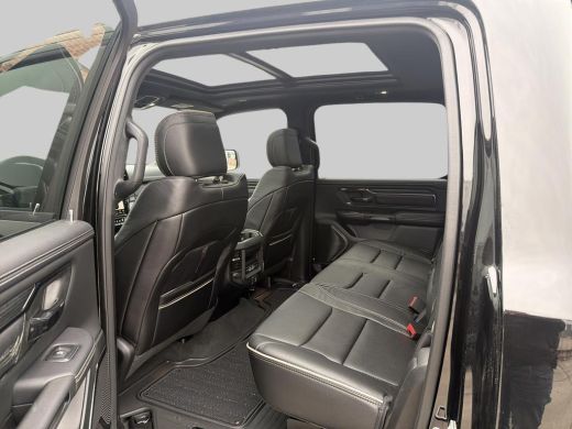 Dodge Ram 1500 1500 5.7 V8 4x4 Crew Cab Limited |BPM VRIJ! | LPG | Trekhaak | Multifuncionele tailgate | Incl To... ActivLease financial lease