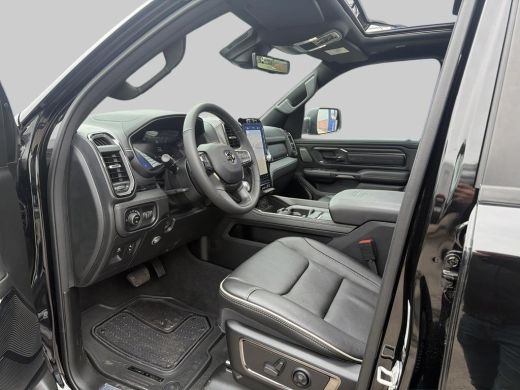 Dodge Ram 1500 1500 5.7 V8 4x4 Crew Cab Limited |BPM VRIJ! | LPG | Trekhaak | Multifuncionele tailgate | Incl To... ActivLease financial lease