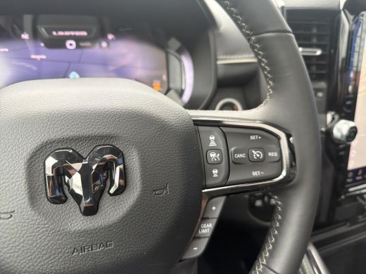 Dodge Ram 1500 1500 5.7 V8 4x4 Crew Cab Limited |BPM VRIJ! | LPG | Trekhaak | Multifuncionele tailgate | Incl To... ActivLease financial lease