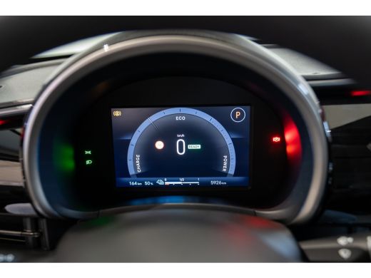 Fiat 600e Urban 54 kWh | Climate Controle | Keyless | Navigatie | Camera | Parkeersensoren | 17 Inch Lichtm... ActivLease financial lease