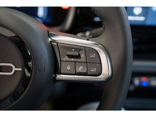 Fiat 600e Urban 54 kWh | Climate Controle | Keyless | Navigatie | Camera | Parkeersensoren | 17 Inch Lichtm... ActivLease financial lease