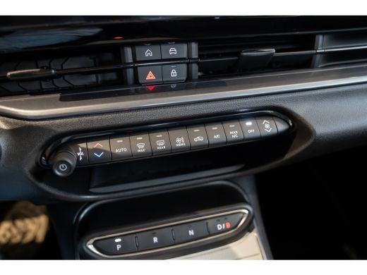 Fiat 600e Urban 54 kWh | Climate Controle | Keyless | Navigatie | Camera | Parkeersensoren | 17 Inch Lichtm... ActivLease financial lease