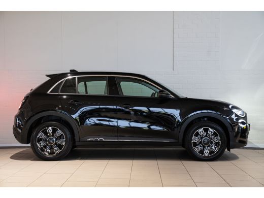 Fiat 600e Urban 54 kWh | Climate Controle | Keyless | Navigatie | Camera | Parkeersensoren | 17 Inch Lichtm... ActivLease financial lease