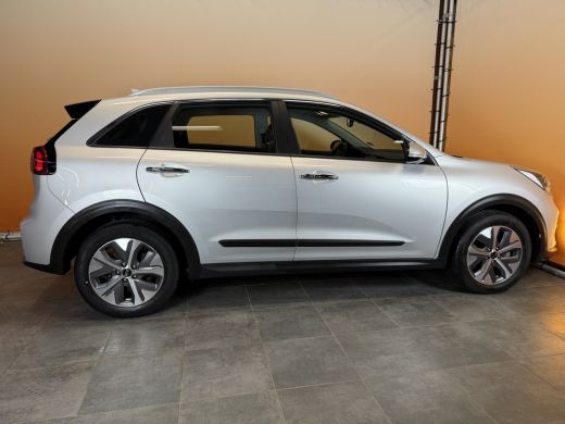 Kia e-Niro DynamicLine 64 kWh full options | btw auto ActivLease financial lease