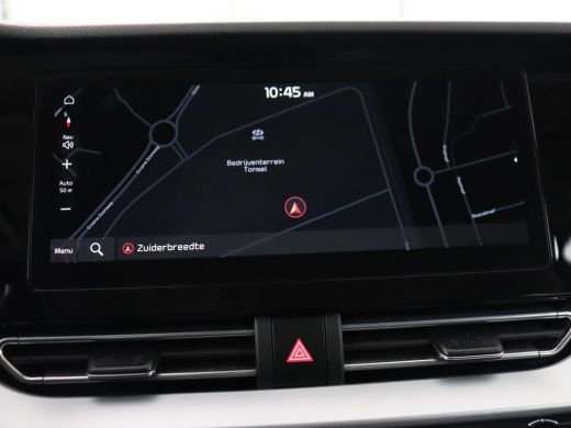 Kia Niro 1.6 GDi Hybrid ExecutiveLine | Schuifdak | Trekhaak | Adaptive cruise | Camera | Half leder | Nav... ActivLease financial lease