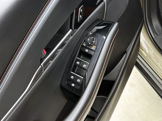 Mazda CX-30 2.0 e-SkyActiv-G M Hybrid TWO TONE Nagisa HEAD-UP | BOSE | EL.VERST.STOEL ActivLease financial lease