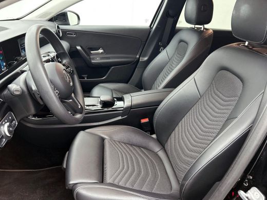 Mercedes-Benz A-Klasse 250 e Luxury Line CAMERA | CARPLAY | CRUISE | STOF-LEER ActivLease financial lease
