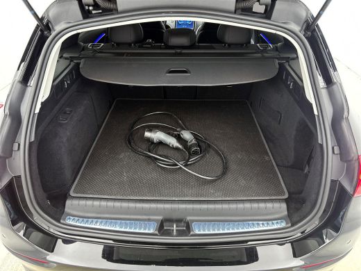 Mercedes-Benz C-Klasse Estate 300 e Luxury Line BLACK AD-CRUISE | SFEER | TREKHAAK ActivLease financial lease