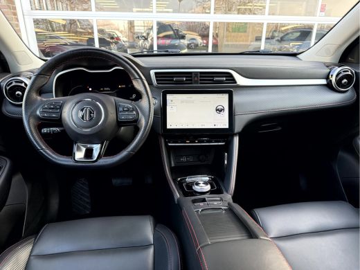 MG ZS EV EV Long Range Luxury 70 kWh SOH 92,4%, Panoramadak, Leer, 360 camera ActivLease financial lease