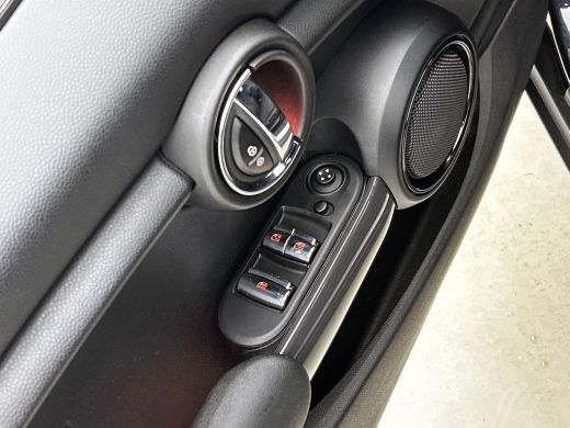 Mini Cooper Cabrio 1.5 Cooper Pepper AUTOM. CLIMA | NAVI | WINDSCHERM ActivLease financial lease