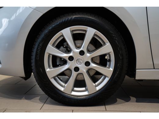 Opel Corsa 1.2 Edition | Apple Carplay & Android Auto | Parkeersensoren | Cruise Controle | All Season Bande... ActivLease financial lease