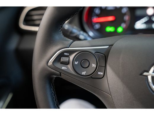 Opel Grandland X 1.2 Turbo Business Executive | Climate Controle | Navigatie | Camera | Parkeersensoren | AGR Stoe... ActivLease financial lease
