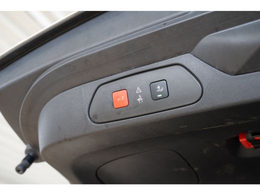 Opel Grandland X 1.2 Turbo Innovation | Camera | Parkeersensoren | Climate Controle | Navigatie | AGR Stoelen | Ap... ActivLease financial lease