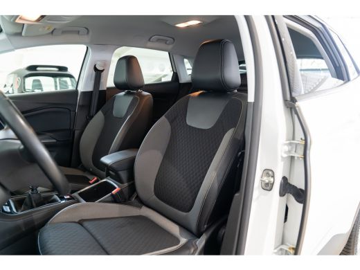 Opel Grandland X 1.2 Turbo Innovation | Camera | Parkeersensoren | Climate Controle | Navigatie | AGR Stoelen | Ap... ActivLease financial lease