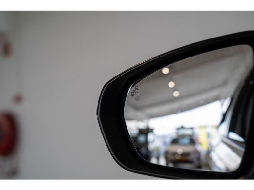 Opel Grandland X 1.2 Turbo Innovation | Camera | Parkeersensoren | Climate Controle | Navigatie | AGR Stoelen | Ap... ActivLease financial lease