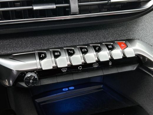 Peugeot 3008 1.6 e-THP Blue Lease Premium PANO | CAMERA | LEER | TREKHAAK ActivLease financial lease