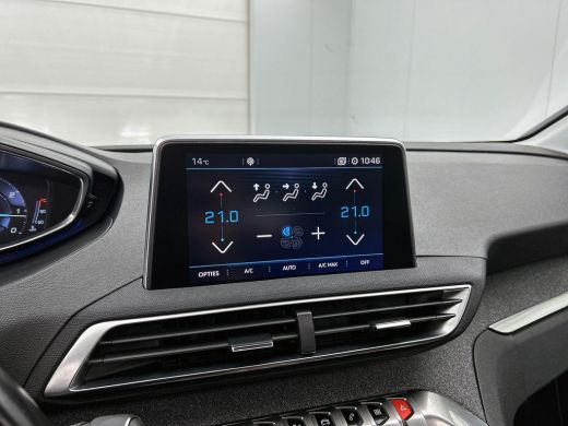 Peugeot 3008 1.6 e-THP Blue Lease Premium PANO | CAMERA | LEER | TREKHAAK ActivLease financial lease