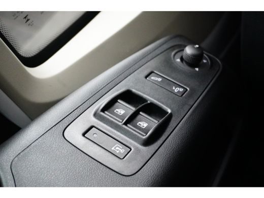 Peugeot Boxer 2.2 BlueHDi 140 S&S L3H2 3.5t | Adapt. Cruise | Camera | LED | Airco | Dodehoekbewaking | PDC ActivLease financial lease