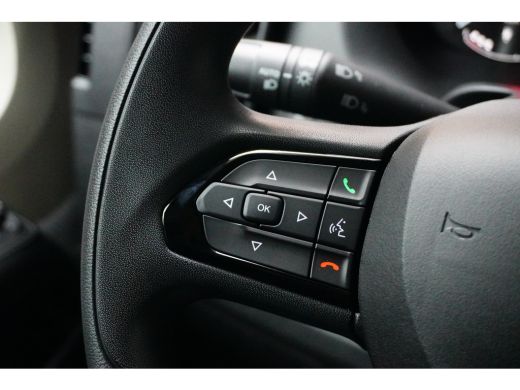 Peugeot Boxer 2.2 BlueHDi 140 S&S L3H2 3.5t | Adapt. Cruise | Camera | LED | Airco | Dodehoekbewaking | PDC ActivLease financial lease