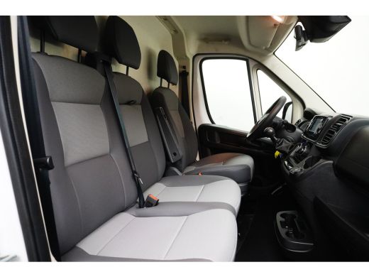 Peugeot Boxer 2.2 BlueHDi 140 S&S L3H2 3.5t | Adapt. Cruise | Camera | LED | Airco | Dodehoekbewaking | PDC ActivLease financial lease
