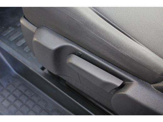 Peugeot Expert 2.0 BlueHDi 145 L3 | Navigatie | Camera | 3-Zits | Trekhaak | Keyless | Climate control | ActivLease financial lease