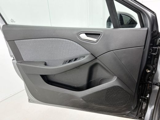 Renault Clio 1.0 TCe 90 GPF techno PRIVATE LEASE vanaf &euro; 434 pm* ActivLease financial lease