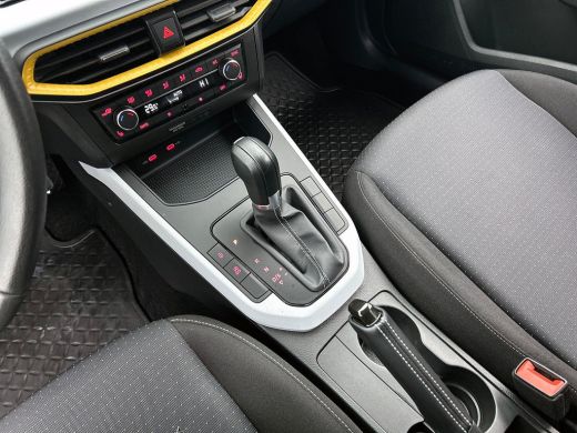 Seat Arona 1.0 EcoTSI Style Connect CARPLAY-NAV | CLIMA | PRIVACY-GLASS | 16"LMV ActivLease financial lease