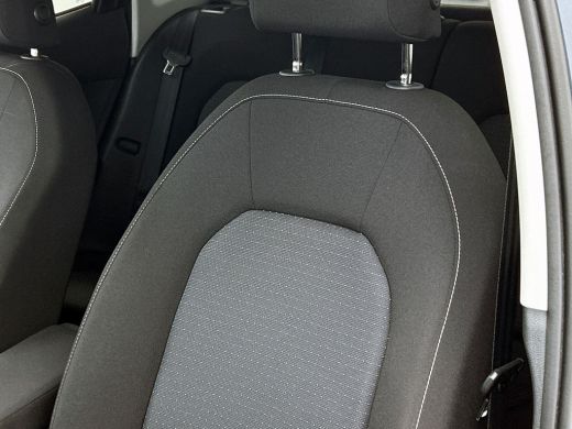 Seat Arona 1.0 EcoTSI Style Connect CARPLAY-NAV | CLIMA | PRIVACY-GLASS | 16"LMV ActivLease financial lease