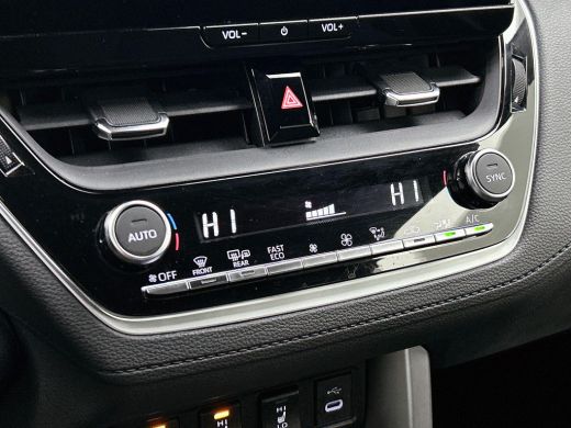 Toyota Corolla Cross Hybrid 140 Style AD-CRUISE | CAMERA | STOEL/STUUR VERWARMING ActivLease financial lease