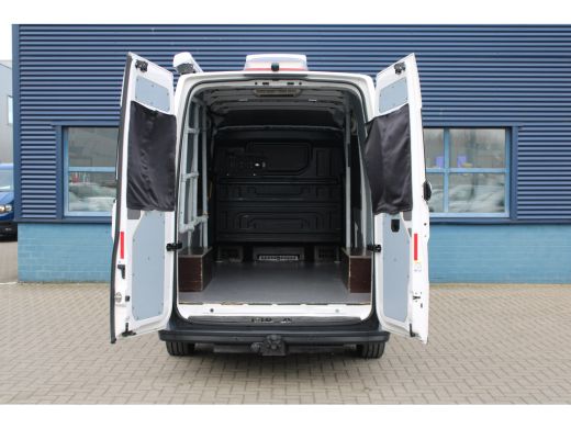 Volkswagen Crafter 35 2.0 TDI L3H3 CAMPER VOORBEREID | THULE LUIFEL | AIRCO LAADRUIMTE | ZEER NETJES!!! ActivLease financial lease